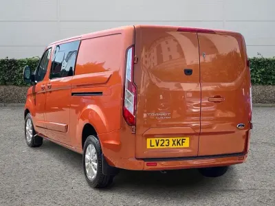 Used Ford Transit Custom Limited 130 HP (95 kW) 2023 Orange Van