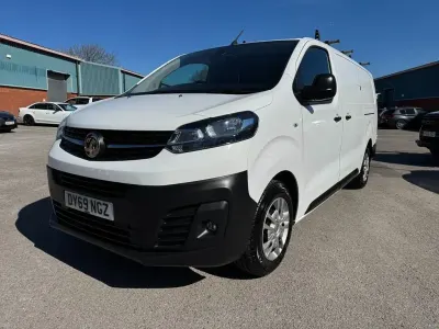 Gebraucht Vauxhall Vivaro S 2020 Weiß Van / Kleinbus