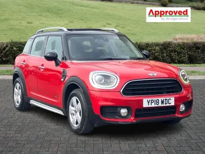 Usado Mini Cooper 2018 Rojo Utilitario