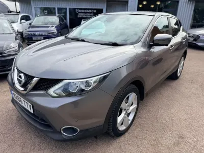 Used Nissan Qashqai N-Connecta 110 HP (80 kW) 2016 Grey SUV