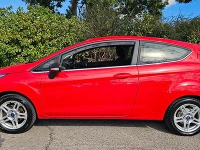 Used Ford Fiesta Zetec 82 HP (60 kW) 2013 Black Hatchback