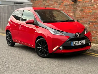 Gebraucht Toyota Aygo x-style 2018 Rot Kleinwagen