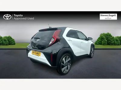 Used Toyota Aygo X 72 HP (52 kW) 2023 White SUV