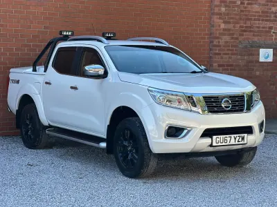 Used Nissan Navara 190 HP (139 kW) 2017 White Pickup