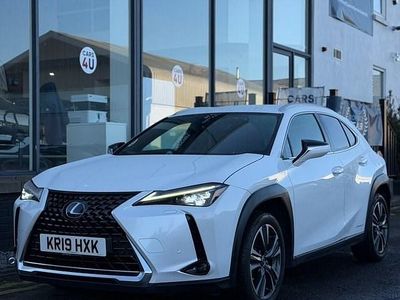Used Lexus UX 250h 184 HP (135 kW) 2019 White SUV