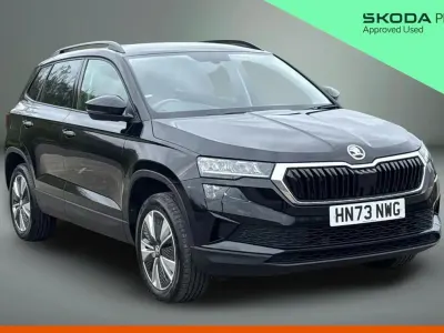 Gebraucht Skoda Karoq SE Drive 108 PS (79 kW) 2023 Schwarz SUV