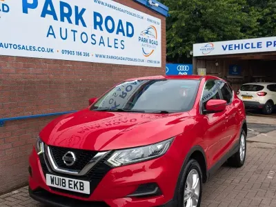 Used Nissan Qashqai Visia 2018 Red SUV