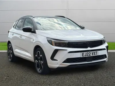 Used Vauxhall Grandland X Ultimate 130 HP (95 kW) 2022 White SUV