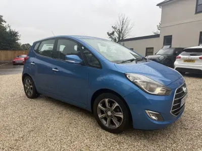 Used Hyundai ix20 SE 115 HP (84 kW) 2016 Blue Hatchback