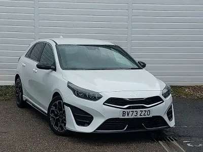 Used Kia Ceed GT-Line 158 HP (116 kW) 2023 White Hatchback