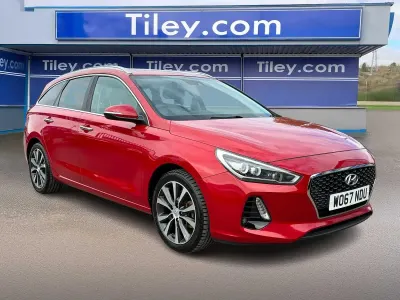 Used Hyundai i30 Premium 2018 Red Estate
