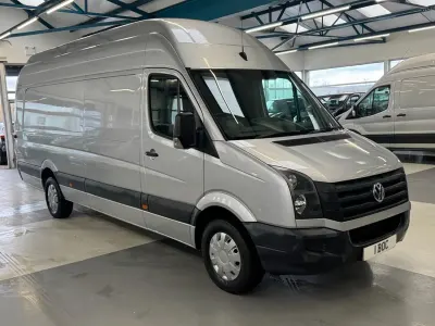 Usado VW Crafter 163 HP (119 kW) 2016 Prateado Van