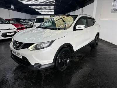 Used Nissan Qashqai N-TEC 110 HP (80 kW) 2015 White SUV