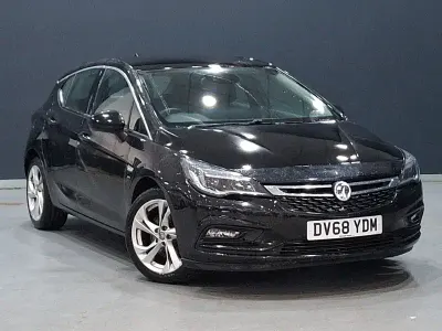 Used Vauxhall Astra SRi 200 HP (147 kW) 2018 Black Hatchback