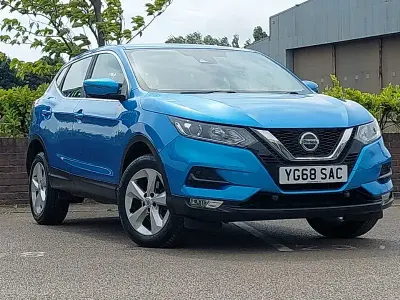 Used Nissan Qashqai Acenta Premium 115 HP (84 kW) 2019 Blue SUV