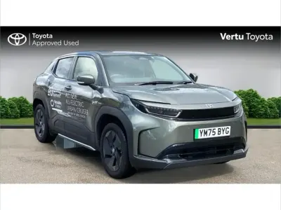 Used Toyota Urban Cruiser Design 127 kW (174 HP) 2026 Green SUV