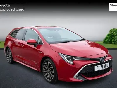 Used Toyota Corolla 122 HP (89 kW) 2021 Red Estate