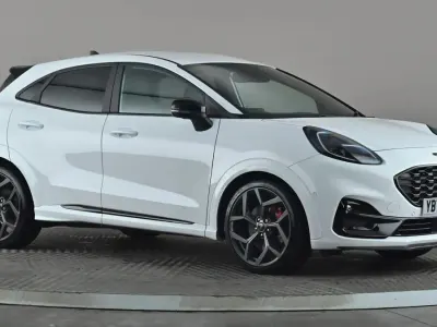 Usado Ford Puma ST 170 HP (125 kW) 2023 Branco SUV