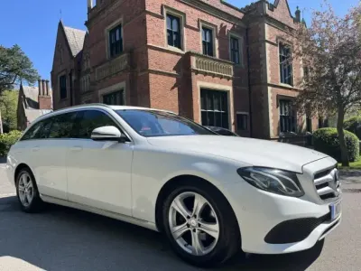 Usado Mercedes E220 SE 2017 Branco Carrinha