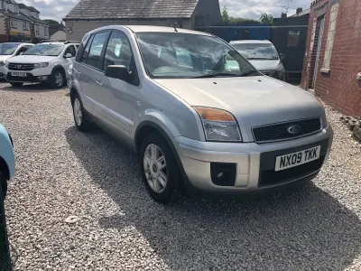 Used Ford Fusion Zetec 101 HP (74 kW) 2009 Silver Hatchback