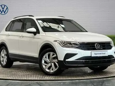 Używany VW Tiguan Life 150 KM (110 kW) 2021 Biały SUV