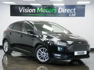 Used Ford Focus Zetec 125 HP (91 kW) 2016 Black Hatchback