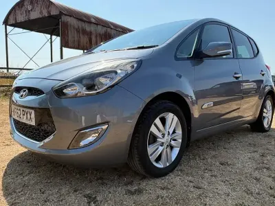Used Hyundai ix20 Style 90 HP (66 kW) 2012 Grey Hatchback