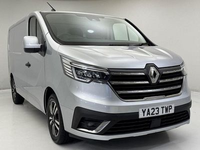 Used Renault Trafic 150 HP (110 kW) 2023 Grey  MPV