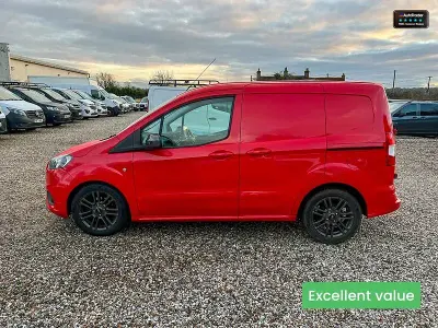 Begagnad Ford Transit Sport 100 HK (73 kW) 2019 Röd Van