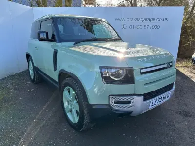 Używany Land Rover Defender 75th Limited Edition 2023 Zielony SUV