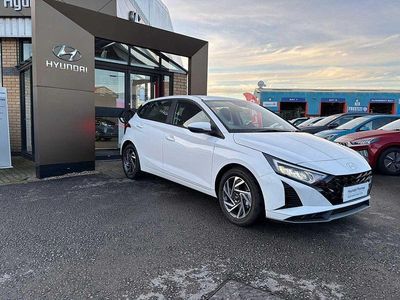 New Hyundai i20 Premium 100 HP (73 kW) 2025 White Hatchback