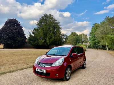 Used Nissan Note N-TEC 110 HP (80 kW) 2011 Red Hatchback