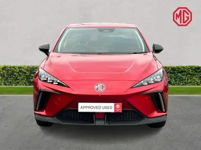 Używany MG MG4 EV Trophy 147 kW (200 KM) 2025 Czerwony Hatchback