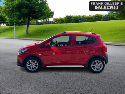Second-hand Vauxhall Viva Rocks 2019 Roșu Hatchback