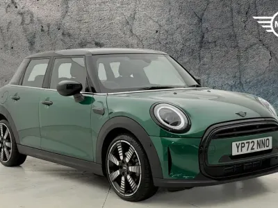 Used Mini Cooper Exclusive 134 HP (98 kW) 2022 Green Hatchback