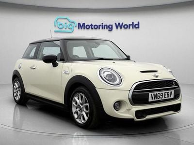 White Used 2019 Mini Cooper S Classic Hatchback | £13,000 (Good price)