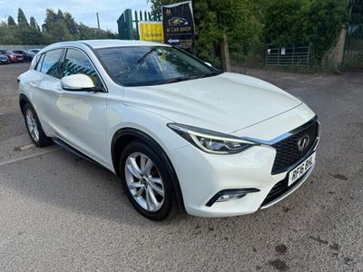 Infiniti Q30