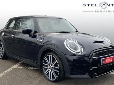 Used Mini Cooper S Exclusive 178 HP (130 kW) 2022 Black Hatchback