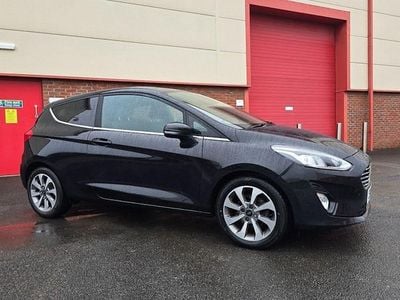Used Ford Fiesta Zetec 101 HP (74 kW) 2018 Black Hatchback