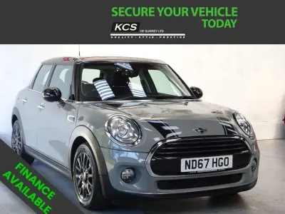 Usado Mini Cooper Hatch 136 HP (100 kW) 2017 Cinzento Citadino