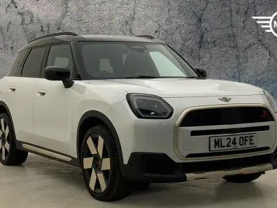 Używany Mini Countryman 215 KM (158 kW) 2024 Biały SUV