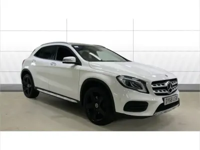 Used Mercedes GLA250 AMG Line Premium Plus 211 HP (155 kW) 2018 White SUV