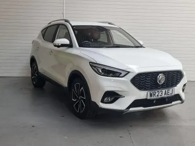 Usado MG ZS Exclusive 106 HP (77 kW) 2023 Branco SUV