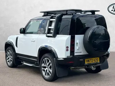 Used Land Rover Defender SE Dynamic 249 HP (183 kW) 2022 White SUV