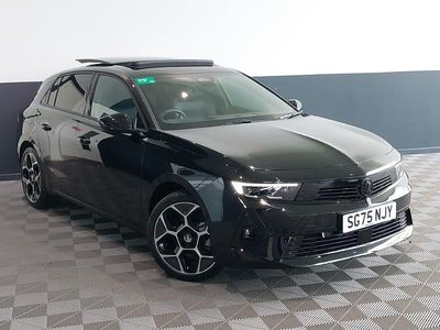 New Vauxhall Astra Ultimate 130 HP (95 kW) 2025 Black Hatchback