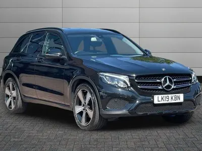Used Mercedes GLC220 Urban 170 HP (125 kW) 2019 Obsidian black SUV