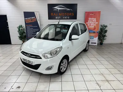 Used Hyundai i10 Active 83 HP (61 kW) 2013 White Hatchback