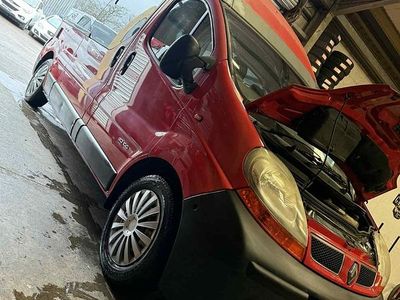 Red Used 2004 Renault Trafic MPV | £5,500