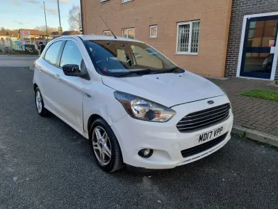 Usado Ford Ka Plus Zetec 85 CV (62 kW) 2017 Blanco Utilitario