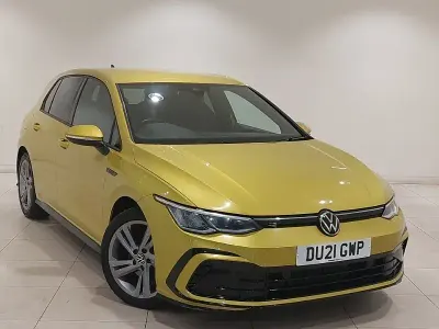 Used VW Golf VII R-line 150 HP (110 kW) 2021 Yellow Hatchback